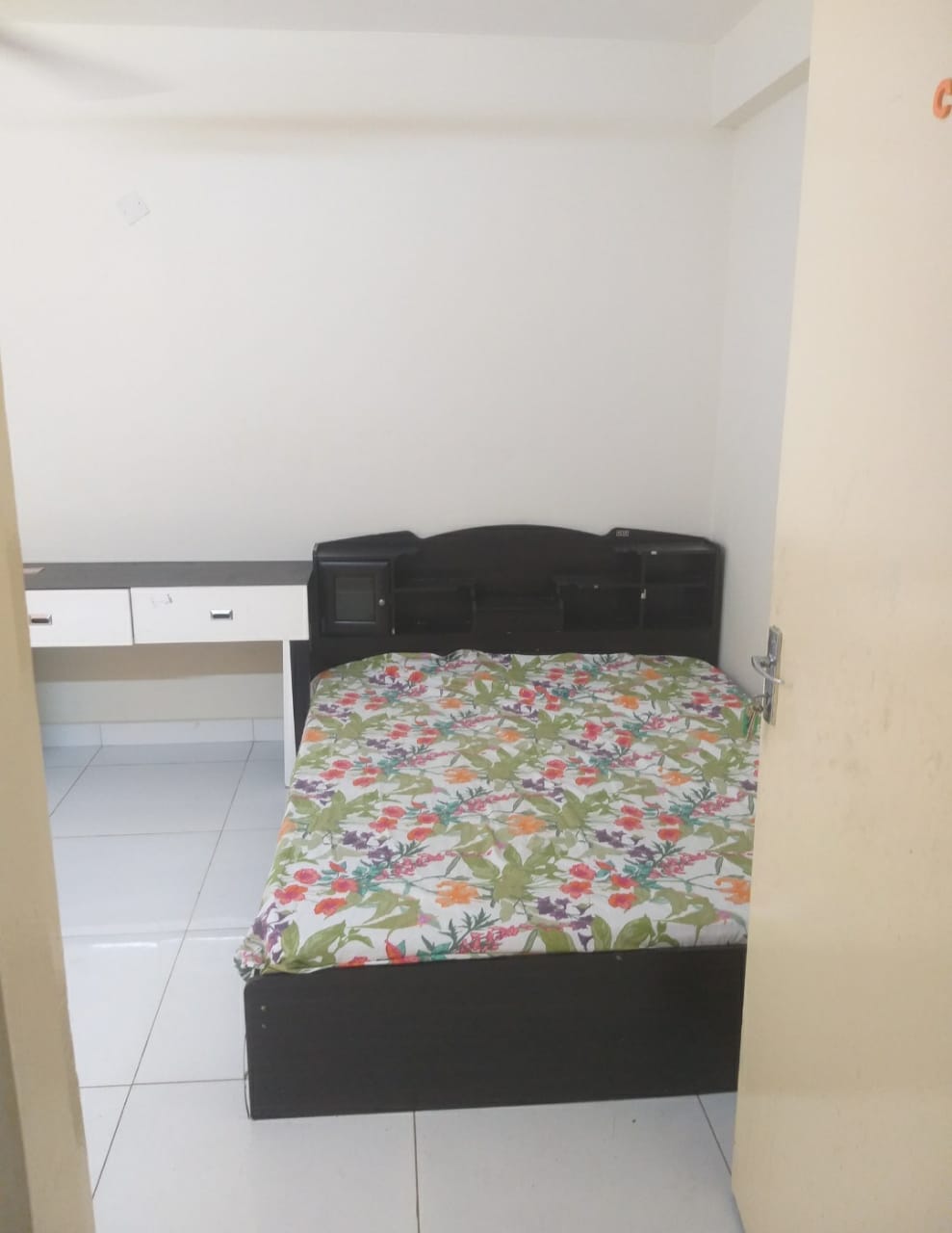 Karama Separate Bath Fully Furnished Family Room Available
