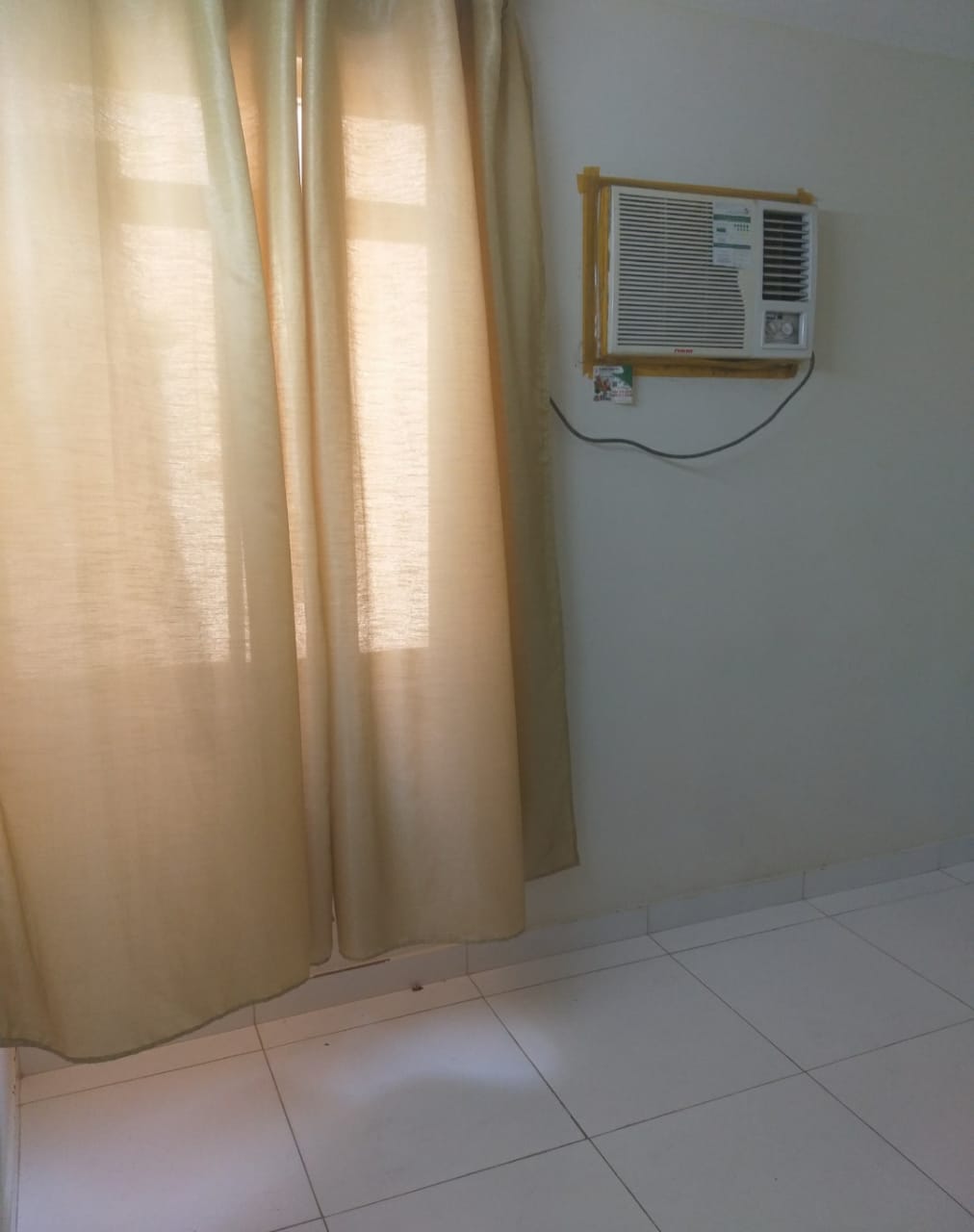 Karama Separate Bath Fully Furnished Family Room Available