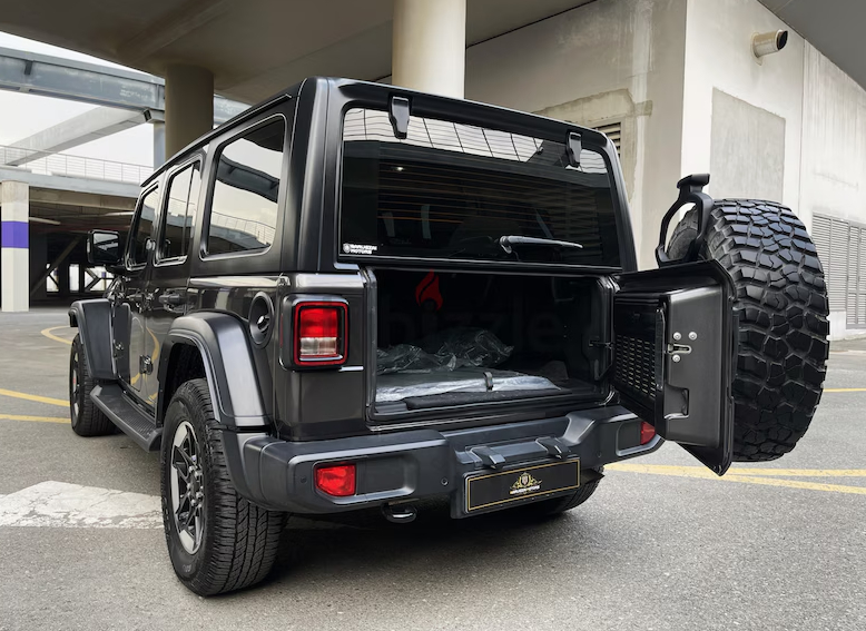 Jeep Wrangler 2018 2,296 Pm Unlimited Sport First Owner Warranty Immaculate Condition