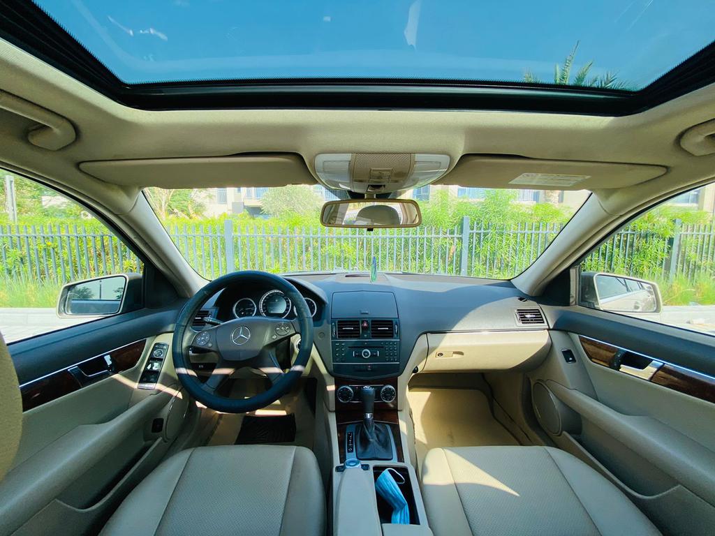 Mercedes Benz C200 Kompressor Gcc Very Well Maintained