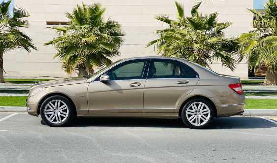 Mercedes Benz C200 Kompressor Sunroof Ll Gcc Very Well Maintained
