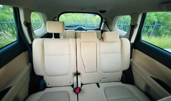950 Pm Mitsubishi Outlander 7 Seater Ll 4wd 3 0 V6 Ll Gcc