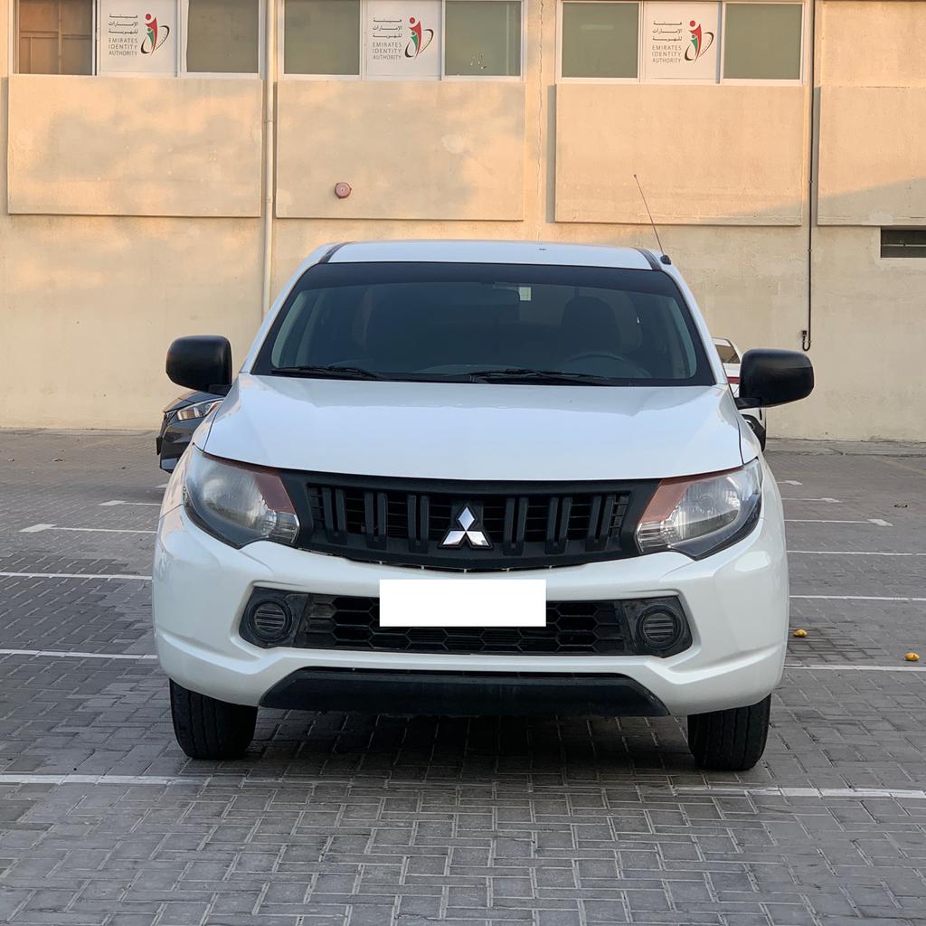 Mitsubishi L200 2018 for Sale in Dubai