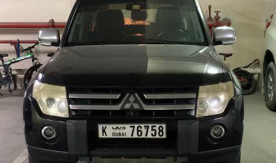 Family Used Mitsubishi Black Pajero Car in Dubai