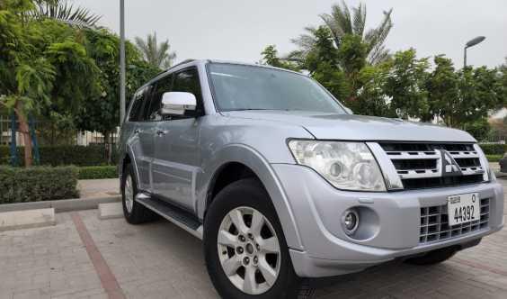 Pajero 3 5l Ll Sunroof Ll Leather Seats Ll Gcc Ll Well Maintained