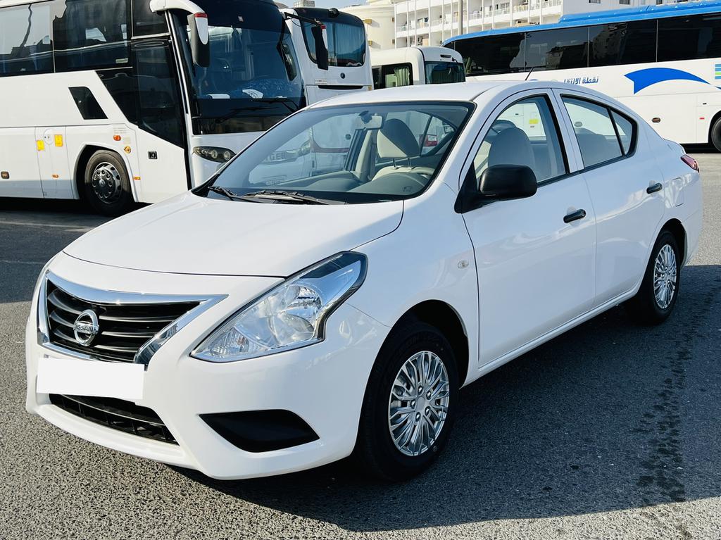 Nissan Sunny 2018 Model Gcc for Sale in Dubai