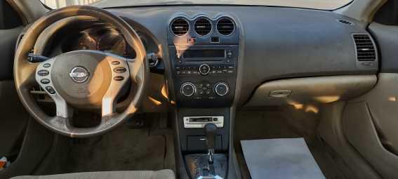 Nissan Altima 2009 Model For Immediate Sale