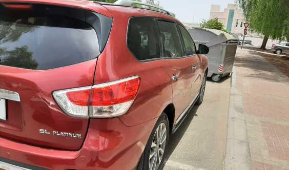Nissan Pathfinder Palatinum 2015 for Sale in Dubai