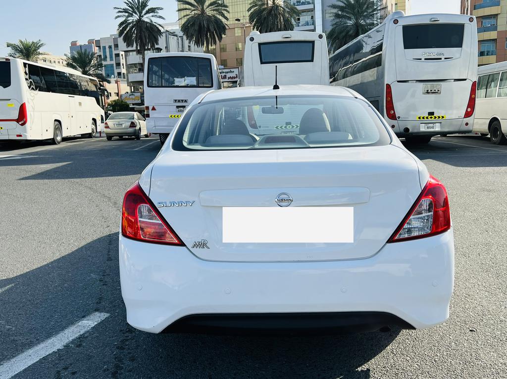 Nissan Sunny 2018 Model Gcc for Sale in Dubai