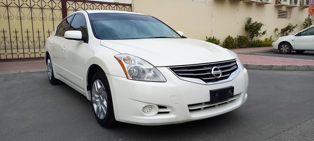 Nissan Altimas2010 Gcc for Sale in Dubai