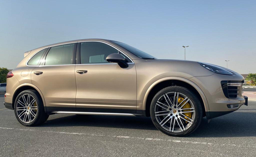 Experience Unrivaled Luxury And Power 2016 Porche Cayenne