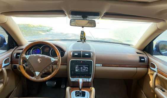 Porsche Cayenne S2006 for Sale in Dubai