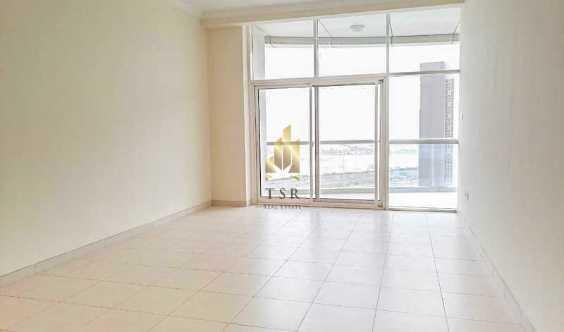 Well Maintained Spacious Unit Prime Location