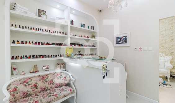 Amazing Salon In Business Bay With Excellent Exposure