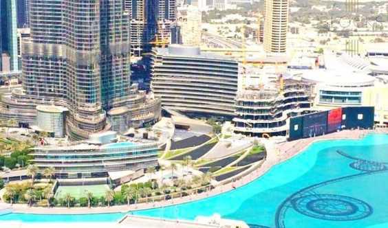 Penthouse Level Fountain Burj Khalifa View