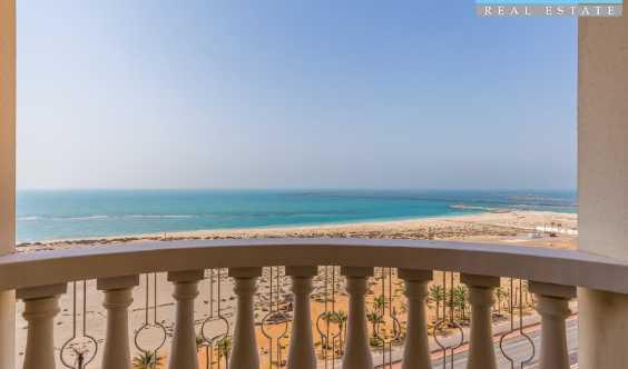 Amazing Studio Sea Side View Well Maintained