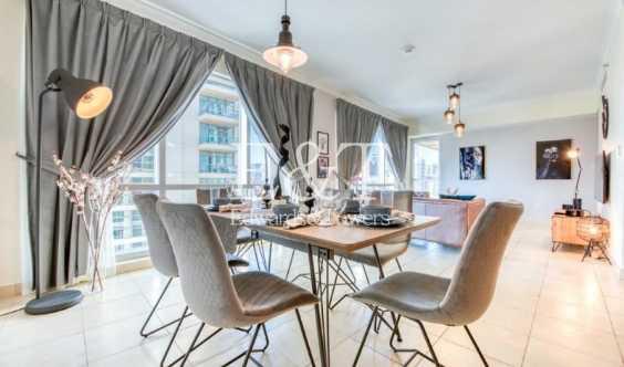 5 5 Roi Massive Balcony Two Bed Vot Furnished