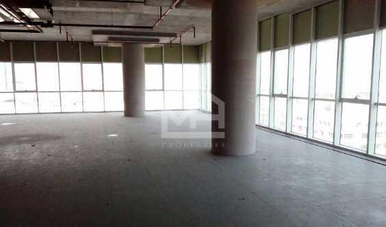 Good Location Near Public Transport And City Center