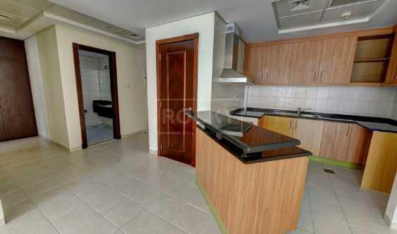 Spacious 1 Bedroom Apartment In Discovery Garden