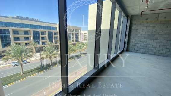 Prime Location Big Open Space For Office With Free Parking