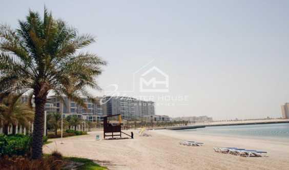 Luxury And Comfort 4mbeach Villa In Al Raha
