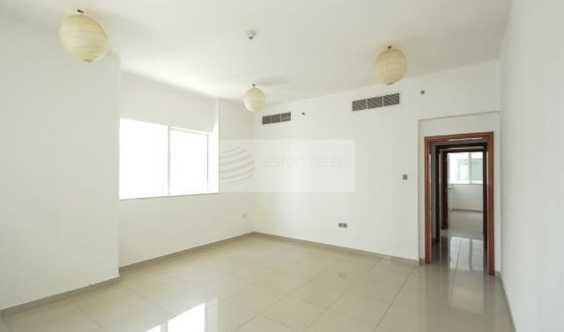Must See Spacious 2 Bedrooms Apartment Available Now