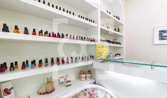 Amazing Salon In Business Bay With Excellent Exposure