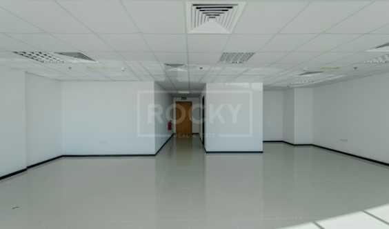 Spacious Fitted Office In Xl Tower Business Bay