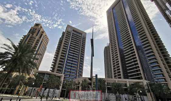 Priced To Sell 3 Bedrooms Wbalcony Boulevard View