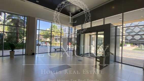 Beautiful View Big Open Space For Office With Free Parking