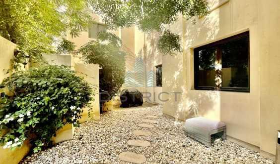 Huge Private Garden Unique Resort Style Community