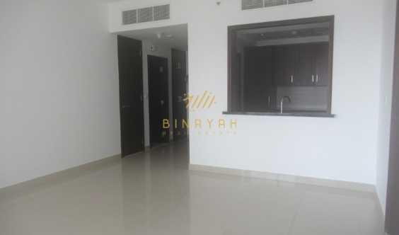 Spacious 1bedroom BRight Unit Downtown in Dubai