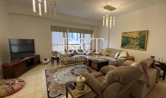 Spacious Maids Tenanted Marina And Pool View