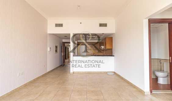 Spacious 1 Bedroom With Balcony Well Maintained