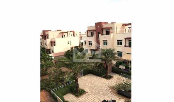 Corner Studio Terraced With Pool View Rent Refund