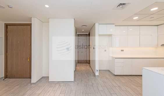 Mid Floor Two Bedrooms Maid Canal Burj View