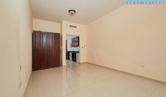 Amazing Studio Sea Side View Well Maintained