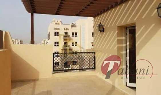 Two Bedrooms Private Terrace Next To The Pool