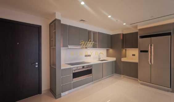 Low Floor 07 Unit Full Marina View in Dubai