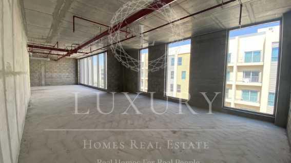 BRight Big Open Space For Office With Free Parking