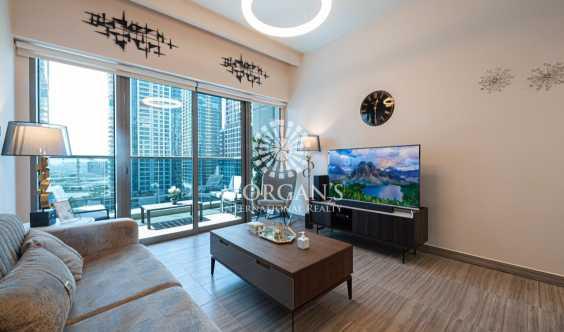 Full Lake View Fully Furnished 1bedroom in Dubai