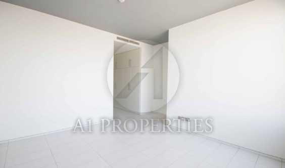 Vacant 2 Bedrooms For Sale With 2 Balconies Corner