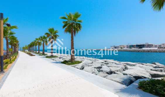 BRand New Perfect Location Feel The Sea in Dubai