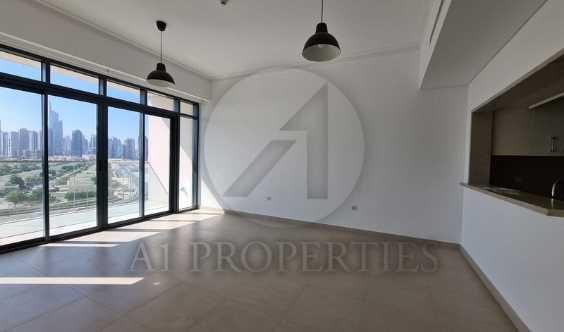 Lake And Emirates Hills View 1 Bedroom In C2 Tower