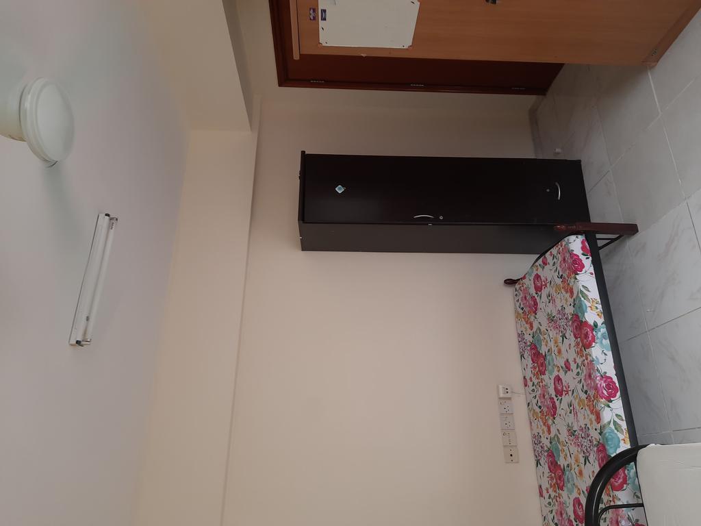 Sharing Room Bed Space For Bachelor In Karama Near Adcb Metro