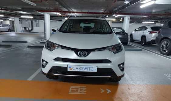 2017 Toyota Rav 4 2 5l I4 for Sale in Dubai