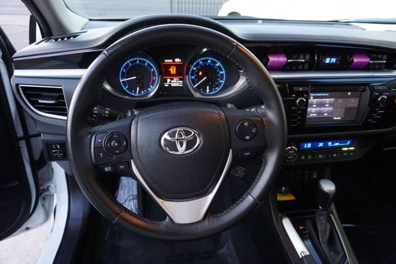 2016 Toyota Corolla 4cyl Full Option in Dubai