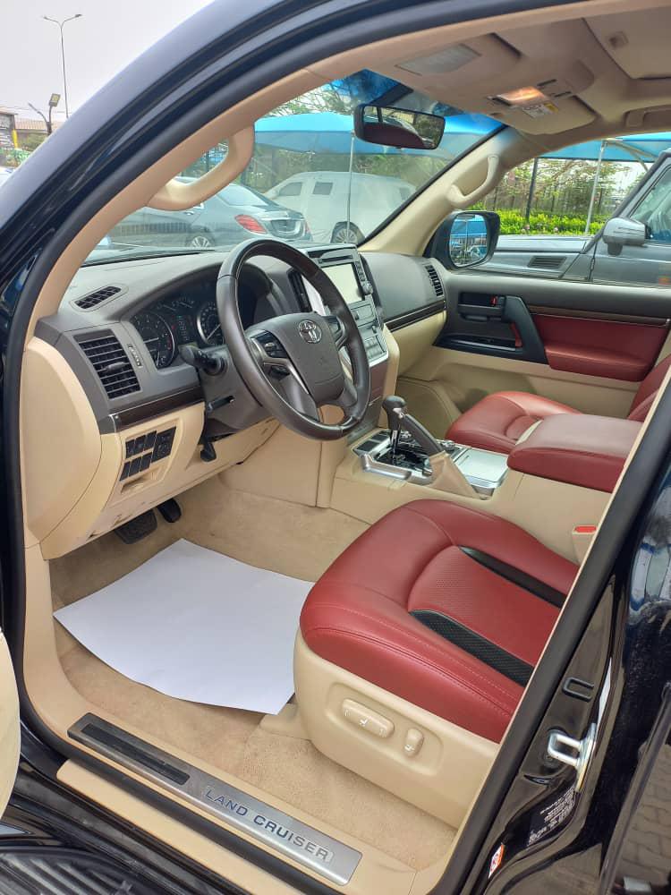 Toyota 2020 Land Cruiser V8 Gxr for Sale in Dubai