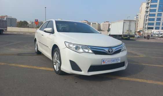 2014 Toyota Camry 2 5l I4 2wd for Sale in Dubai