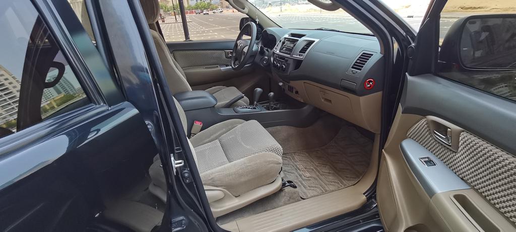 Toyota Fortuner 2 7l Model 2012 Excellent Condition